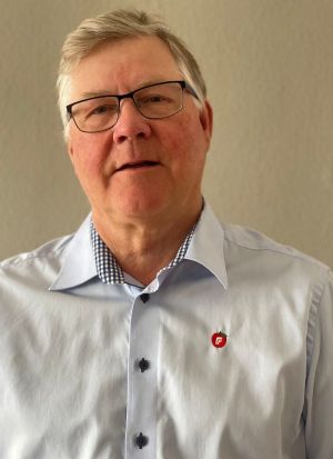 Velger han å latterliggjøre