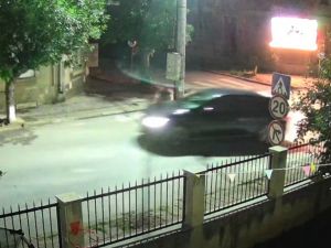 Шофьор блъсна 8-годишно дете и избяга, после се оправда: Видях, че му няма нищо! (ВИДЕО)