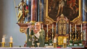 In voller Dankbarkeit: Pater Bruno Trächtler blickt auf 60 Jahre als Priester zurück
