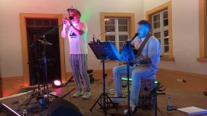 Musik, Gemeinschaft und Premieren machen das Benefizkonzert in Riedern besonders