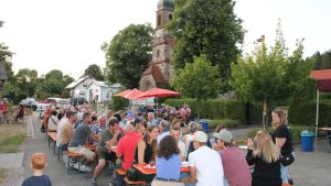 Unterbränd feiert sein Patrozinium - Messe mit Projektchor und gemütliches Zusammensein in der Kapellenstraße