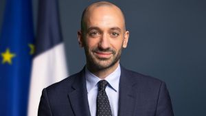 Francuski ministar u Prištini, potpisana četiri sporazuma