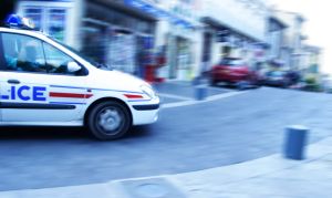Trois blessés dans une attaque aux couteaux à Paris, un suspect interpellé
