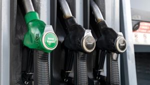 Carburanti, nuova stangata in Toscana: diesel self a quasi 2,20 euro al litro, benzina intorno ai 2