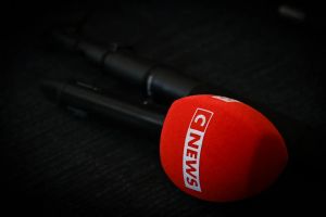 Mégafeu en Gironde : sur CNews, on s’intéresse plus aux pilleurs qu’au réchauffement climatique