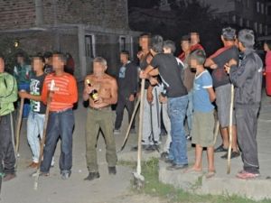 Нова версия: Спор за жена е причина за мелето с брадви в Средец, 13-годишен е ранен