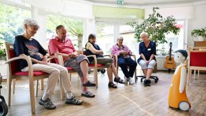 Roboter in der Pflege: Hier können sie schon jetzt helfen