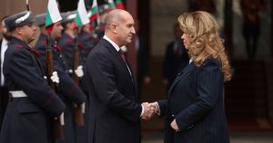 Йотова, Вълчев, Гюров: трима кандидати, но само две посоки