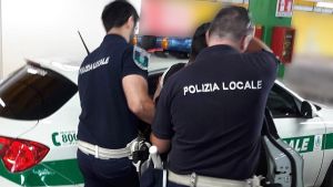 Rozzano, già fermato 17 volte dopo essere stato sorpreso a spacciare: alla diciottesima il pusher finisce in carcere