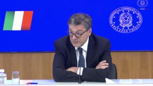 Il Cdm approva un nuovo sconto sul gasolio per dieci giorni: Giorgetti: 
