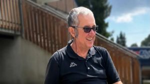 Pordenone dà l’addio a Lino Popolizio, il mago della Vespa che amava gli animali: aveva 60 anni