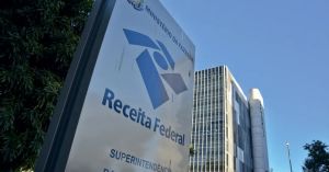 Receita abre caminho para adiar exigências da reforma tributária