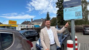 Keine Parkplatz-Suche mehr nach Feierabend: So funktioniert das neue Angebot beim Supermarkt
