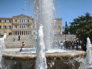 Νερό,...