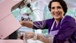 Vom Klassenzimmer ins Backzelt: Elli Khazzoum aus Tettnang ist bei „Das große Backen“ dabei