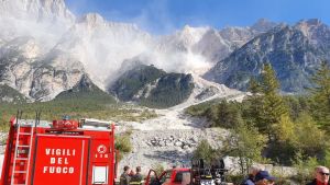 Crolli, siccità e malori: la montagna non è al sicuro dal grande caldo