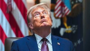 Trump yine yaptı Trump’lığını…