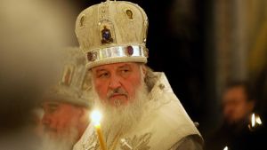България между православието, санкциите и самолетите-цистерни