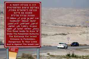 Dismissing warnings, Israelis increasingly venturing into forbidden West Bank cities