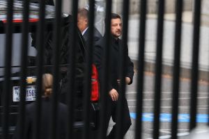 Empêtré dans une guerre qui s’intensifie, Volodymyr Zelensky vient chercher du soutien à la Maison-Blanche