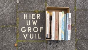 Miljoenen boeken vernietigd voor AI. Elon Musk belooft nu zeldzame exemplaren netjes te behandelen