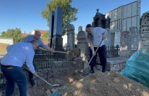 Herzl’s grandparents’ remains exhumed, to be reinterred in Jerusalem next week