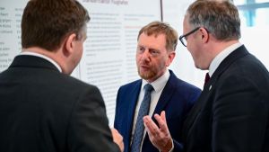 Personalumbau fast erledigt - Neuer Ärger für Merz