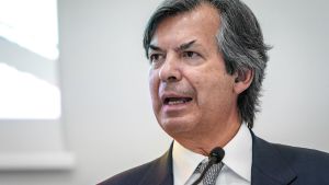 Messina accenda di nuovo il risiko bancario
