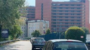 Traffico e opere incompiute: tutti i nodi della zona ospedali a Pavia