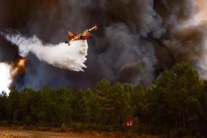Dégradation de la qualité de l’air en Gironde, reprise du feu à Lanton, retour de 57 000 déplacés : le point sur l’incendie