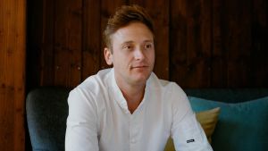„Ich wollte eigentlich Schreiner werden“: Wie dieser Mann aus dem Schwarzwald zum Sternekoch aufstieg