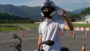 Führerschein A80: Was kostet er und was kann man damit fahren?