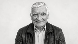 Orhan Diren ülke zenginliğine değer katanlardandı