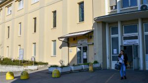 Voghera, una 95enne morì dopo caduta dal letto in ospedale: chiesto maxi risarcimento
