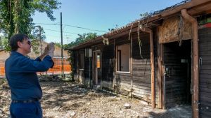 Quelle tracce di storia fra le “casete” fantasma di Ronchi che ora aspettano le ruspe