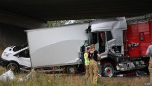 Zeker drie gewonden bij ongeval A12, vier voertuigen betrokken