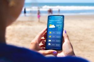 Vacanze, il meteo decide la meta: 8 italiani su 10 scelgono in base alle temperature