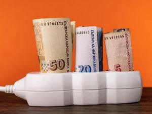 Тези навици надуват сметката за ток