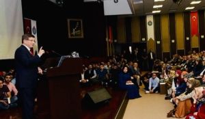 En Büyük Dersi Kendi Yanlışlarıyla Veren Bir Hoca