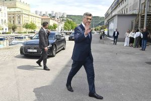 Veza nekretnina, inflacije i saborske većine