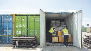 La exportación de ropa usada y residuo textil se quintuplica en una década en España