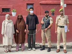 Srinagar Police Solve ‘Blind’ Murder In 6 Hours, Arrest Mother-Son