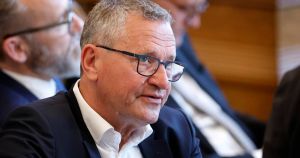 Formand Frandsen skal give sin fornemme position fornyet værdighed – den trænger