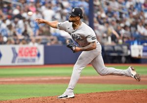 Bombazo en el diamante: Camilo Doval abandona a los Yankees para sumarse a los Pirates
