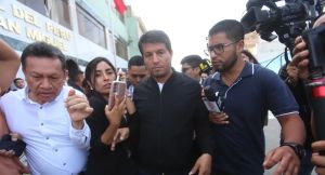Diputado Julián Pérez Mallqui seguirá siendo investigado en libertad por agredir a su expareja