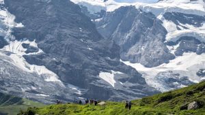 Außergewöhnliche Lage in den Alpen: Welche Gefahren drohen