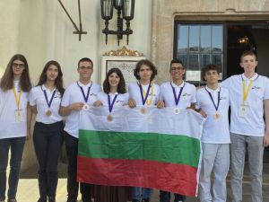 Георги Илиев от Бургас спечели бронз на световната олимпиада по лингвистика