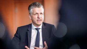 „Chef des Kanzleramts kann sich qua Amt nicht verteidigen“: Was Insider über Freis Bilanz sagen