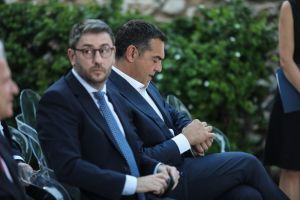 Όταν το δάκτυλο έδειχνε το...