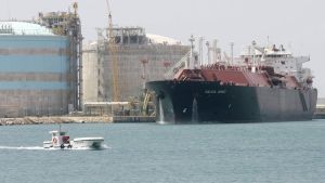 España sufre el desvío de barcos cargados de gas natural a otros países que pagan más: pierde uno de cada cuatro buques contratados durante la guerra